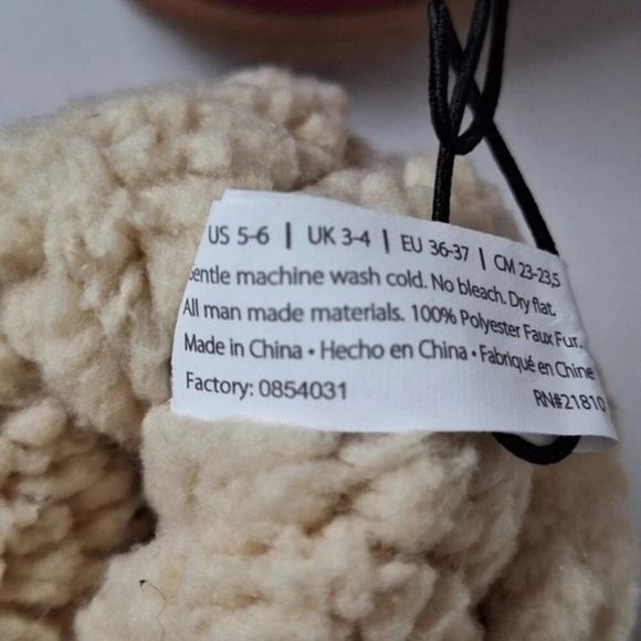 Dearfoams Original Memory Foam Total Comfort Warm Up Bootie Slippers Size 5-6 - Picture 9 of 11